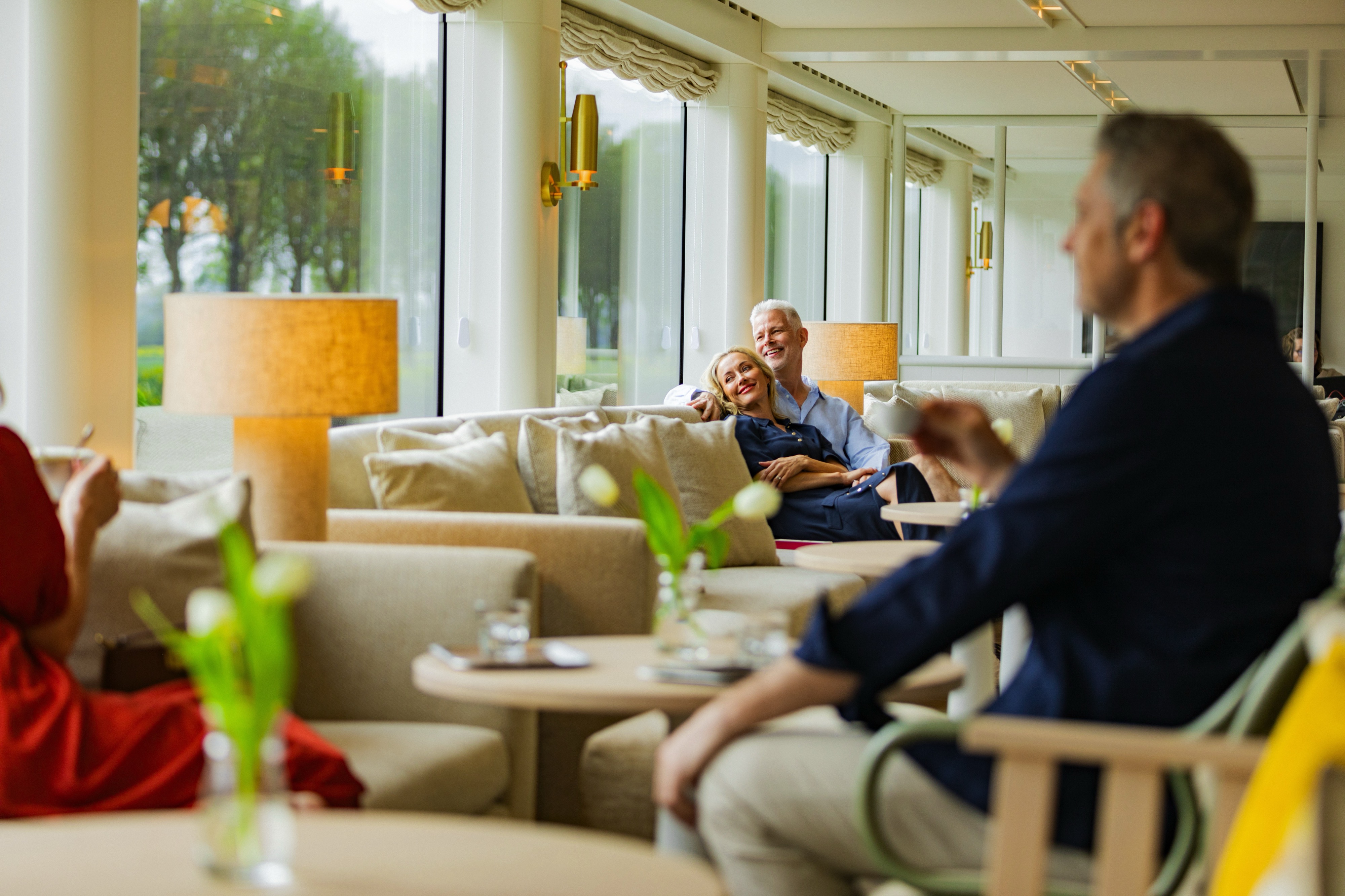 APT Solara - The Salon